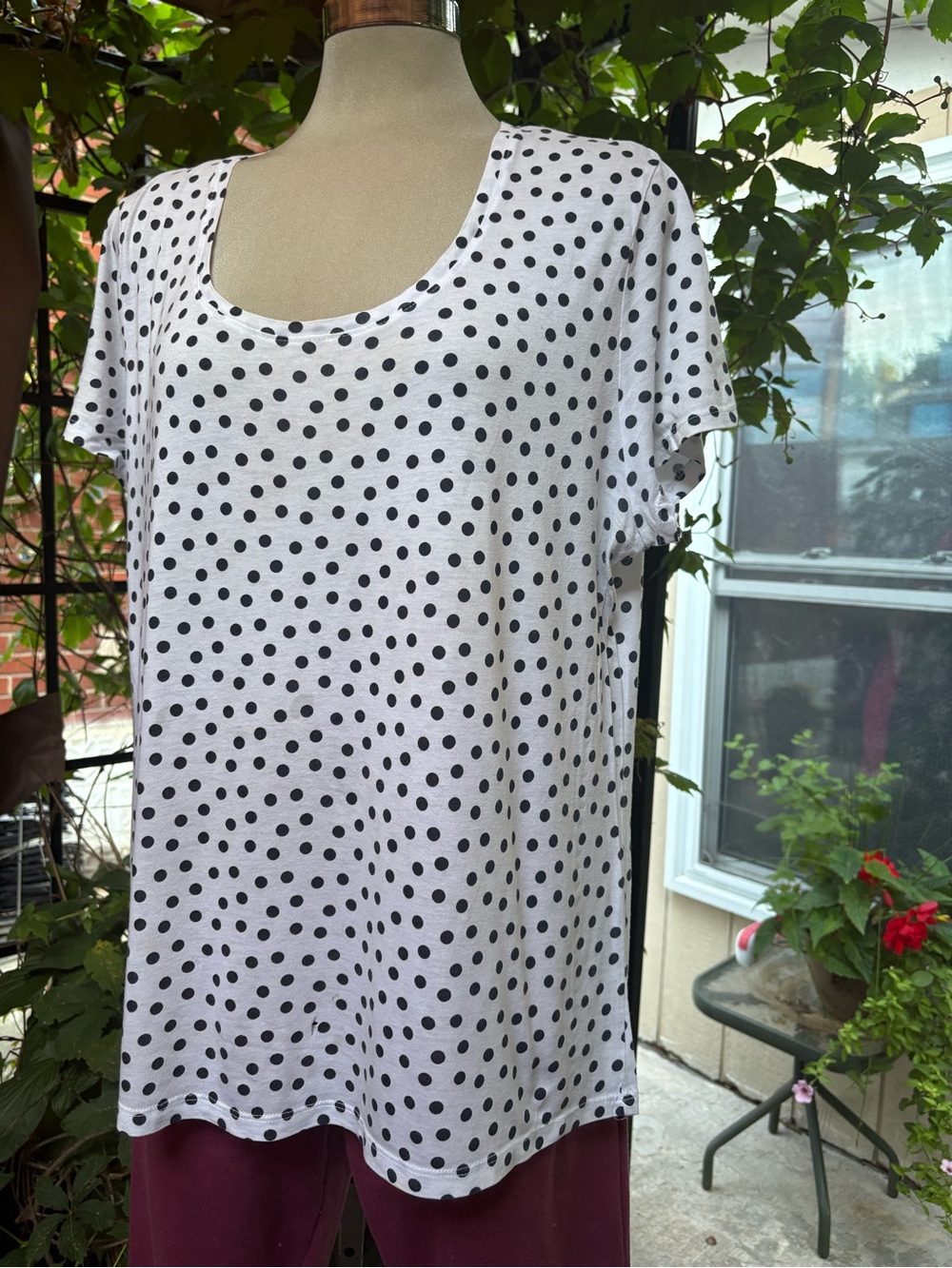 George White Tee with Black and Gray Polka Dots